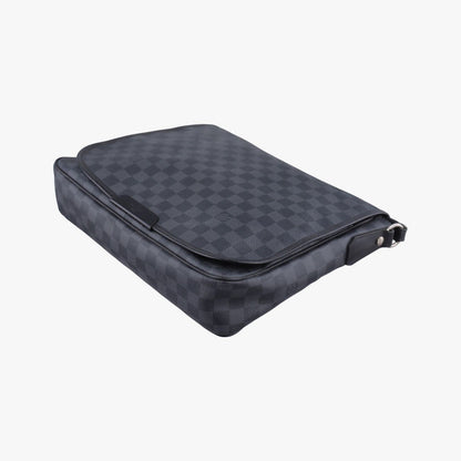 Louis Vuitton Daniel MM Noir Damier Graphite Tote — view 4