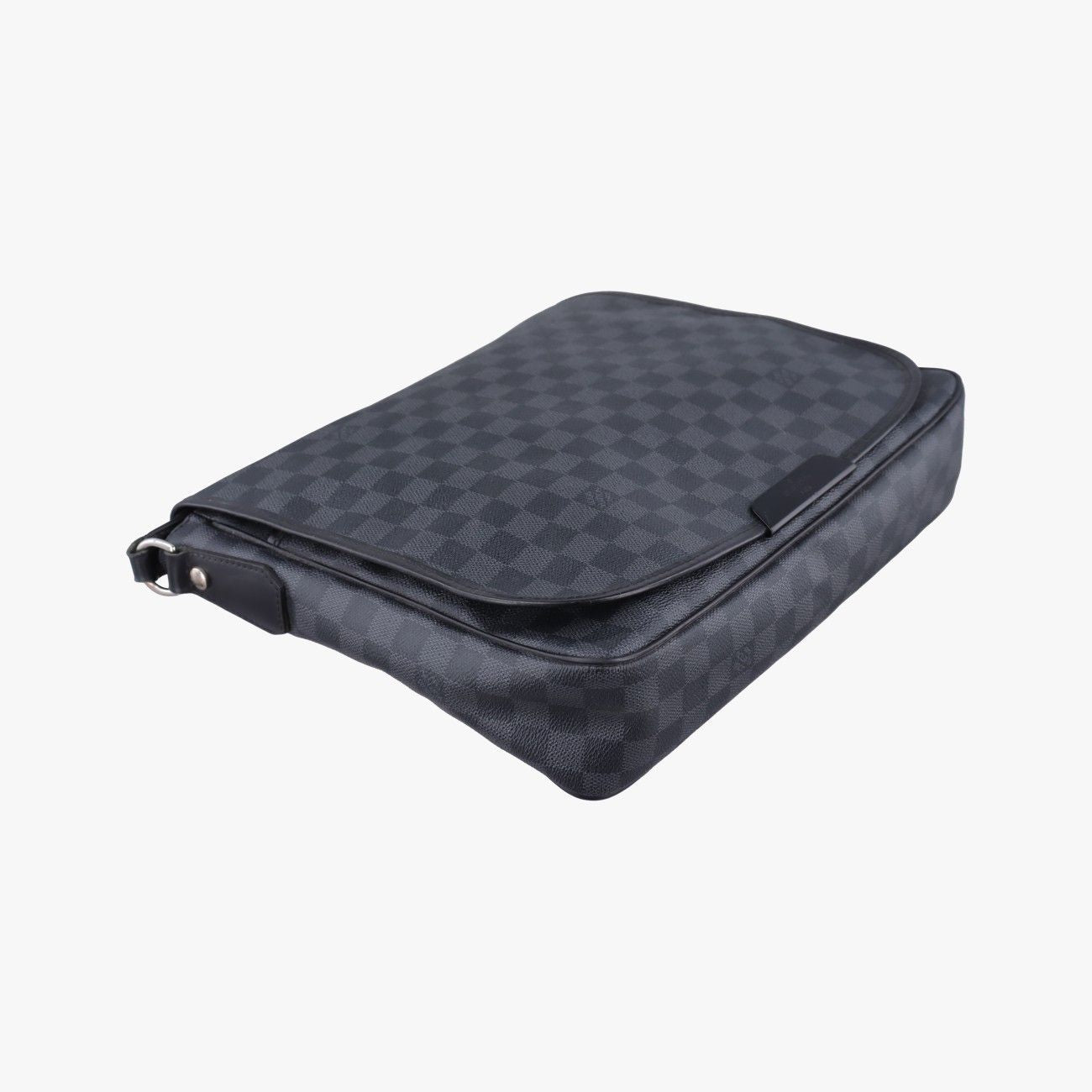 Louis Vuitton Daniel MM Noir Damier Graphite Tote — view 5