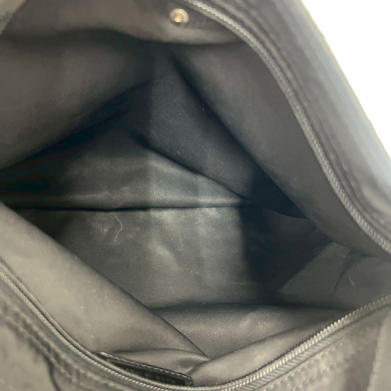 Prada Triangle Logo Tessuto Nylon Shoulder Bag Pochette Crossbody Black — view 9