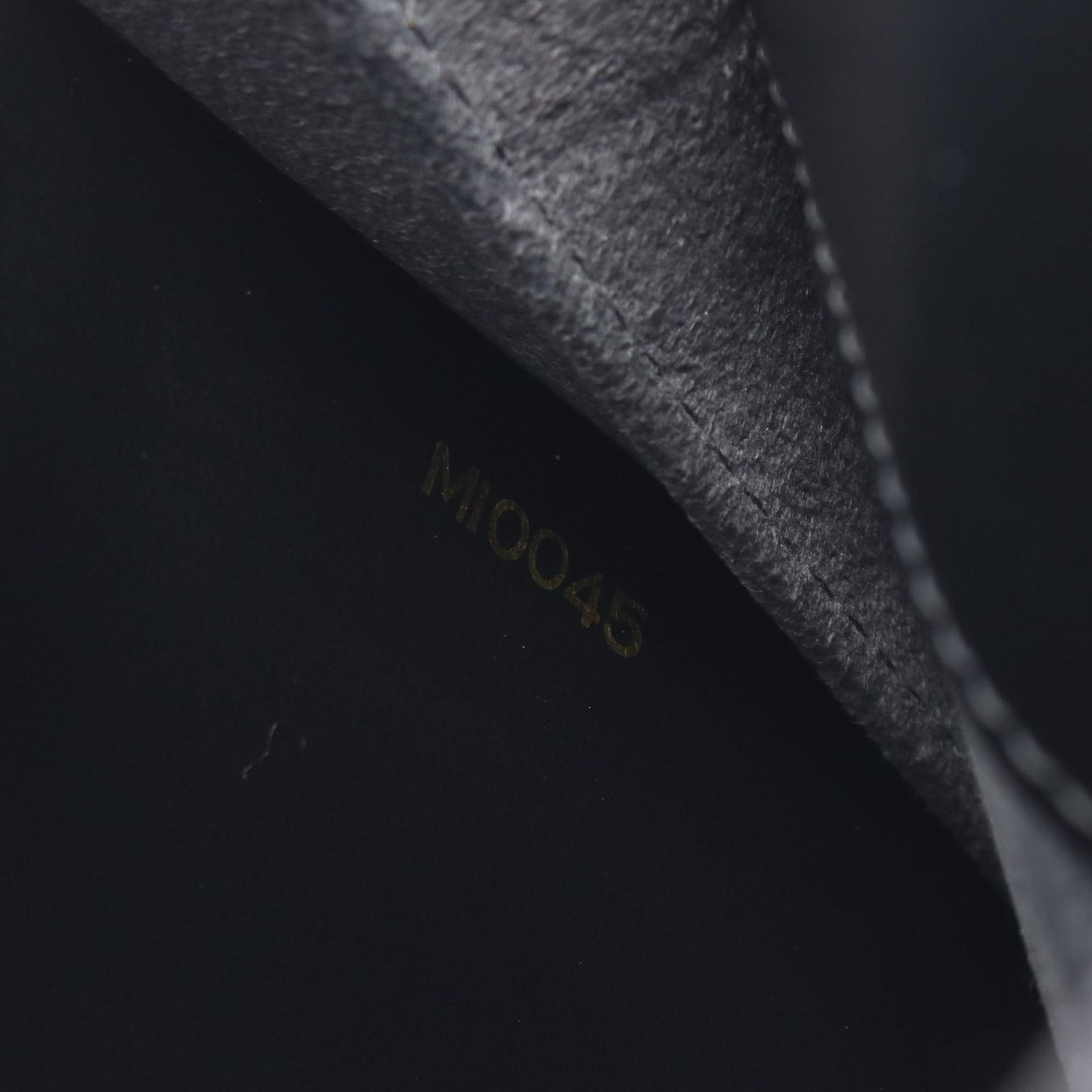 Louis Vuitton Handbag Pont Neuf Noir Leather — view 5