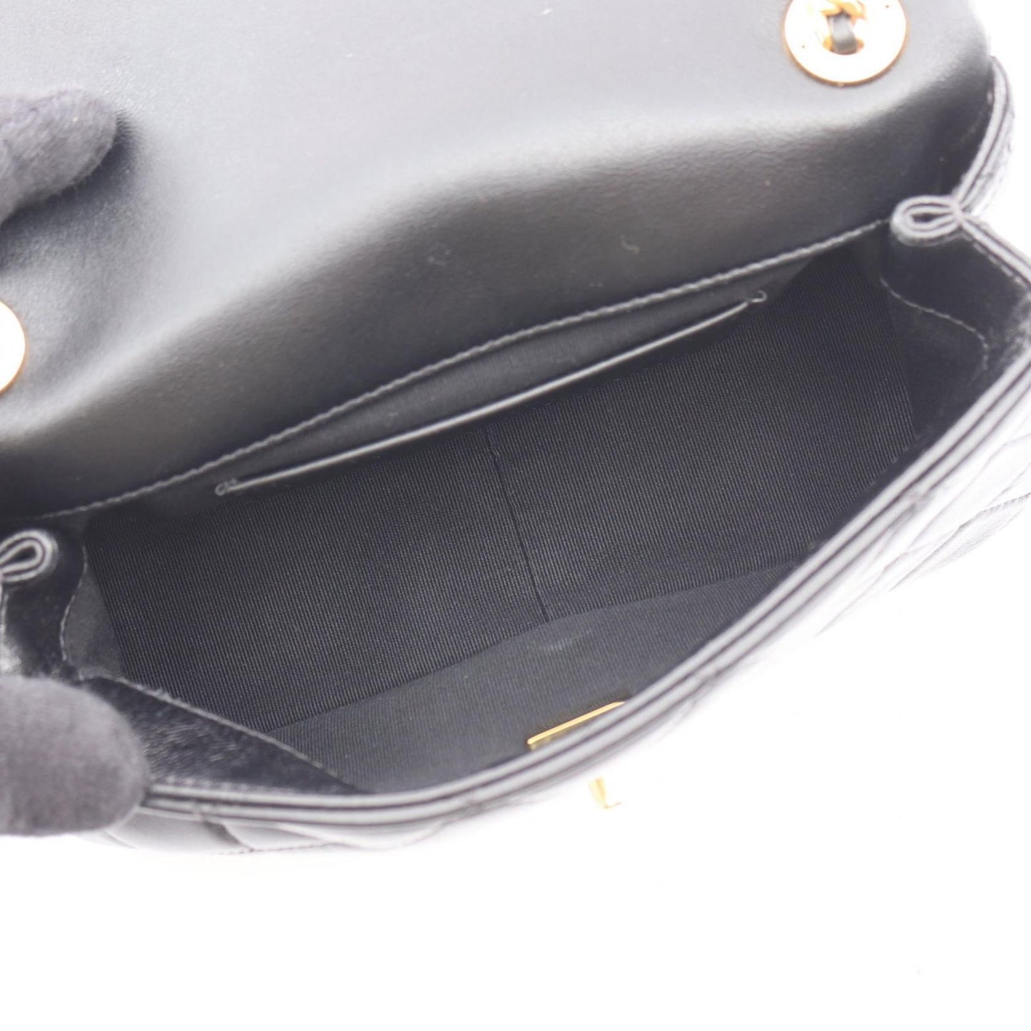 Chanel Shoulder Bag 19 Diznow Quilted Black Lambskin 19 lela Che — view 3