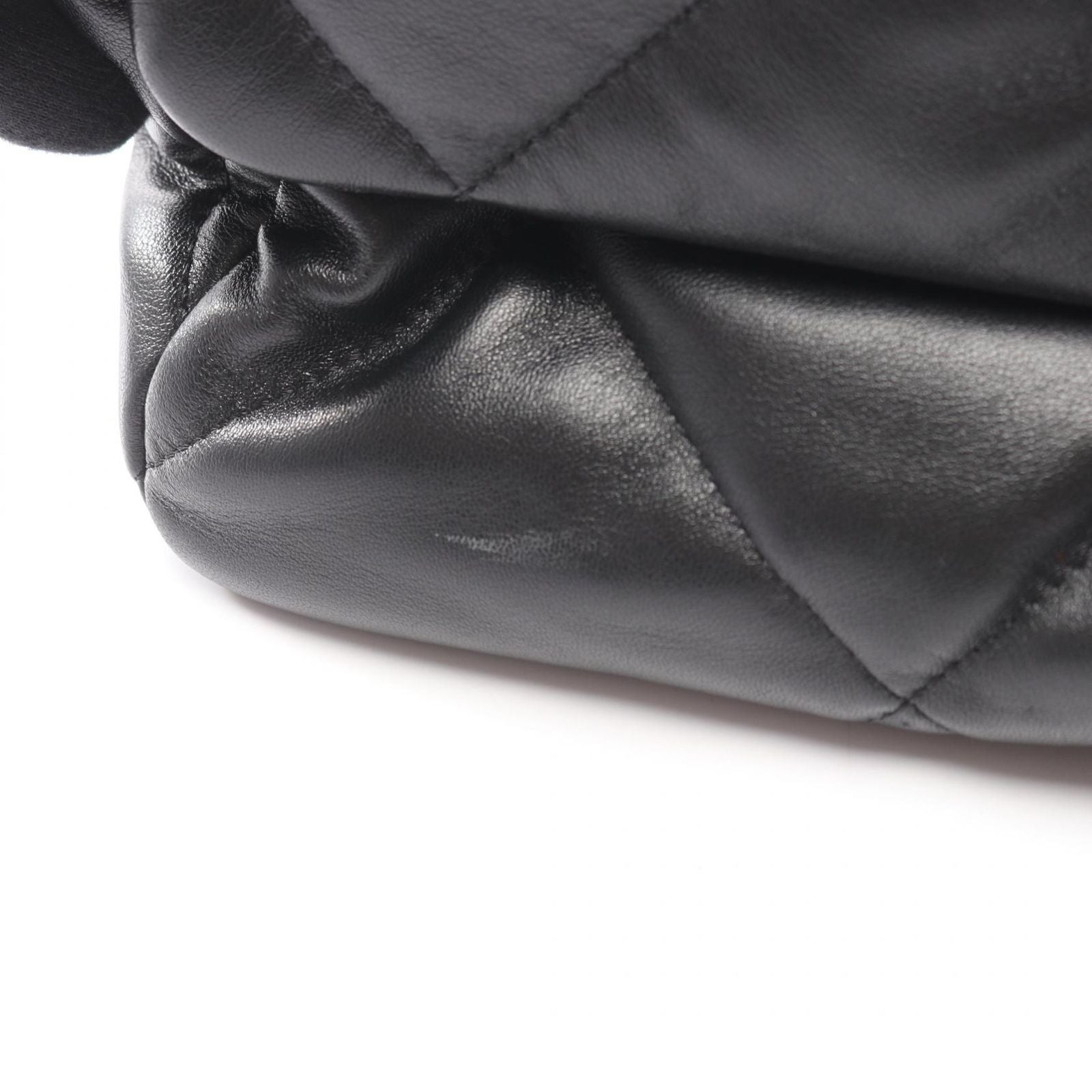 Chanel Shoulder Bag 19 D'isneuf Quilted 2-Way Black Lambskin 19 Chain — view 7