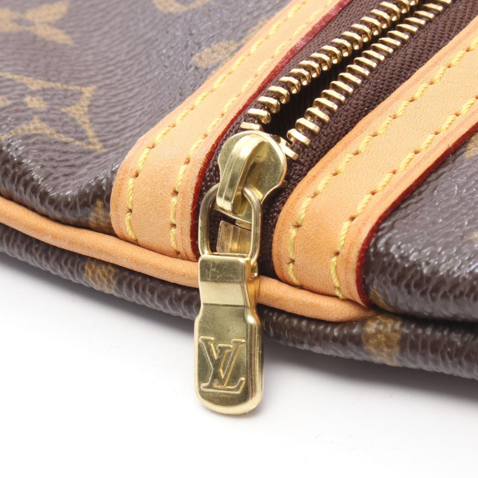 Louis Vuitton Shoulder Bag Pochette Canvas Leather Bosford — view 9