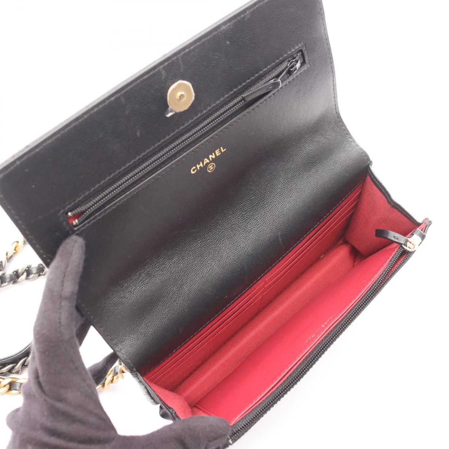 Chanel Shoulder Bag 19 2-Way Black Lambskin 19 Quilted Chain Wallet — view 3
