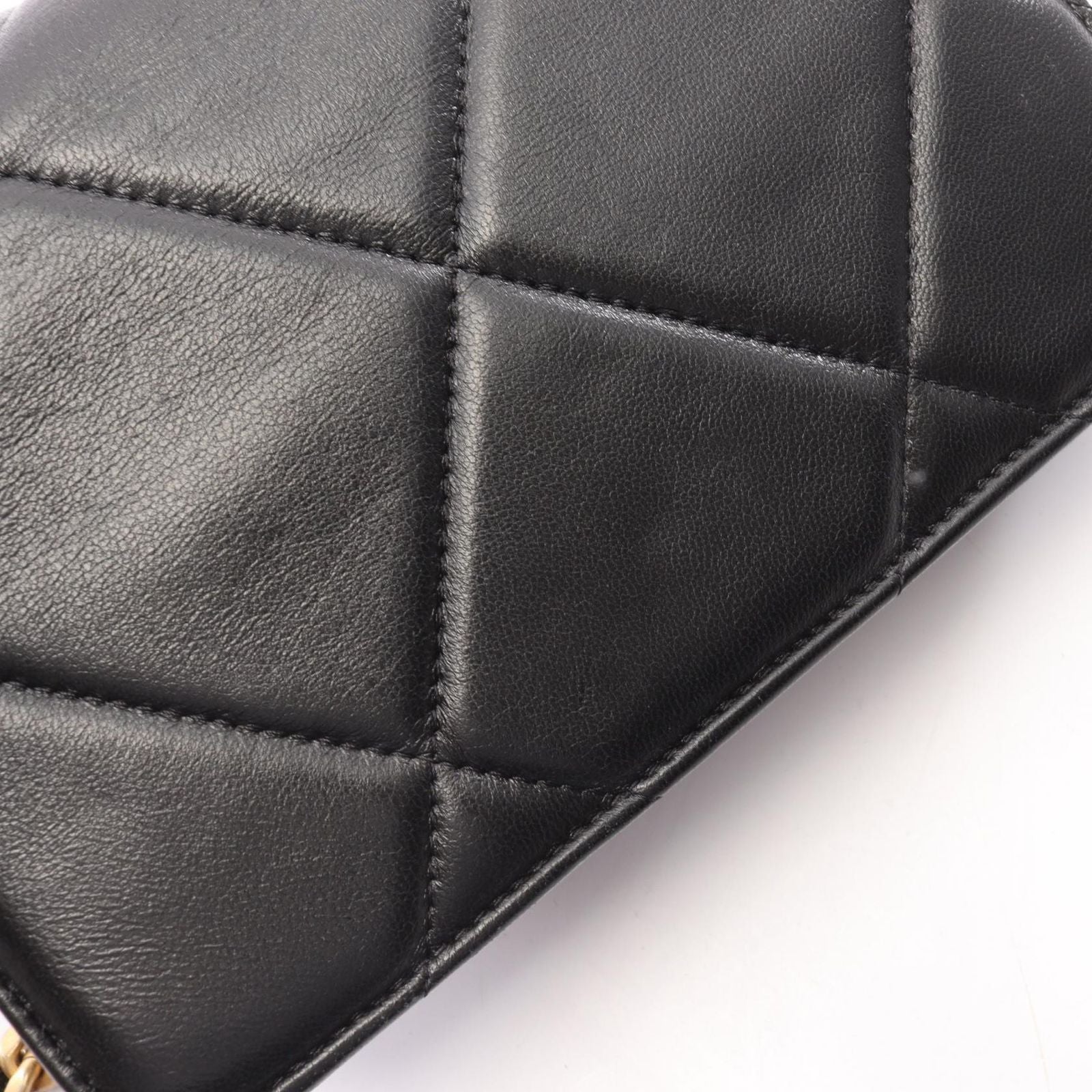 Chanel Shoulder Bag 19 2-Way Black Lambskin 19 Quilted Chain Wallet — view 9