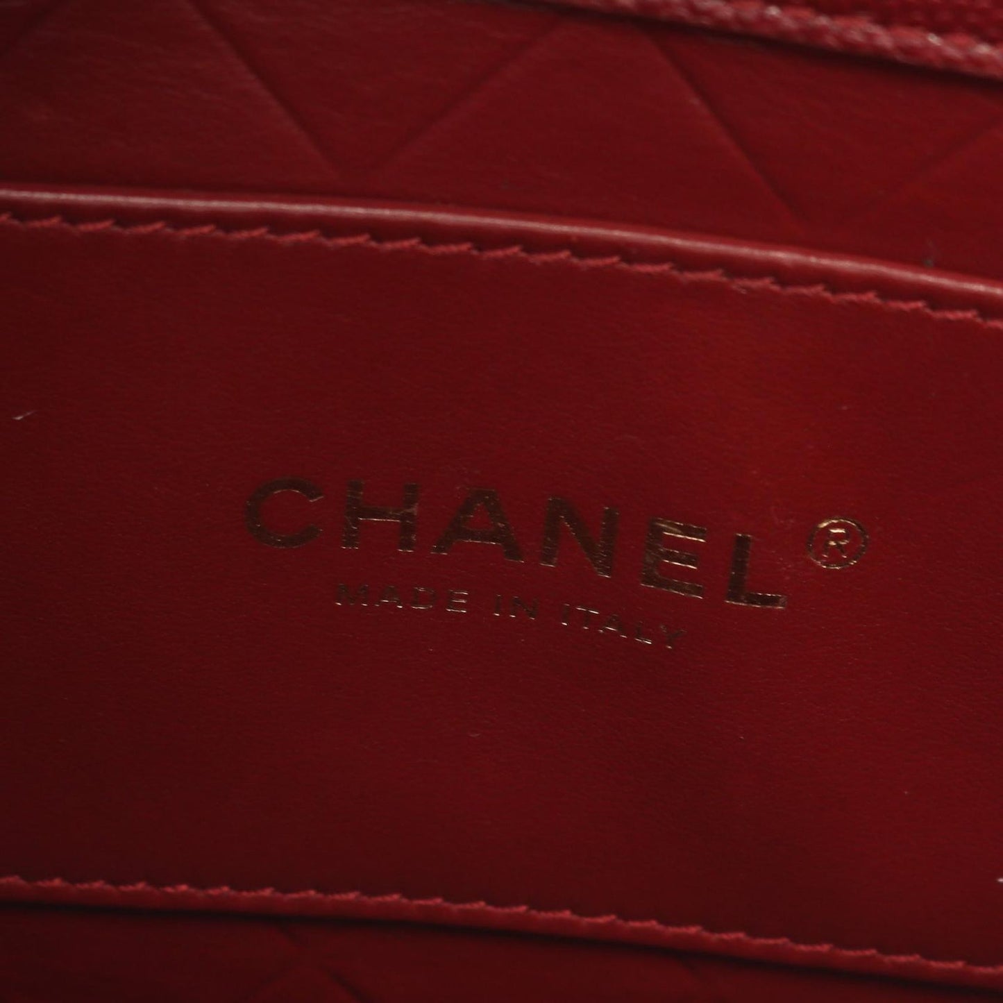 Chanel Shoulder Bag Quilted Bordeaux Caviar Leather Chain — view 4