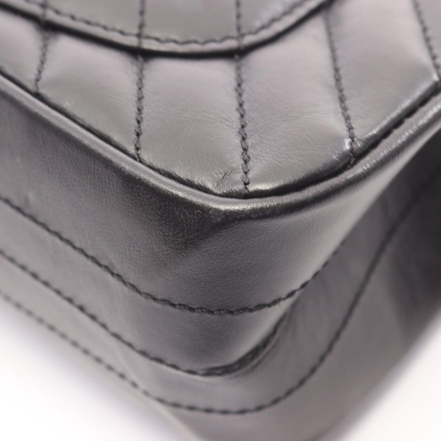 Chanel Shoulder Bag 2.55 Blanc Stitch Black Leather Chain — view 9