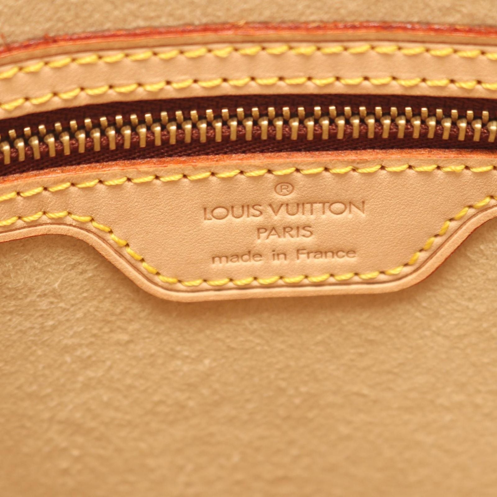 Louis Vuitton Shoulder Bag Looping GM Canvas Leather — view 4