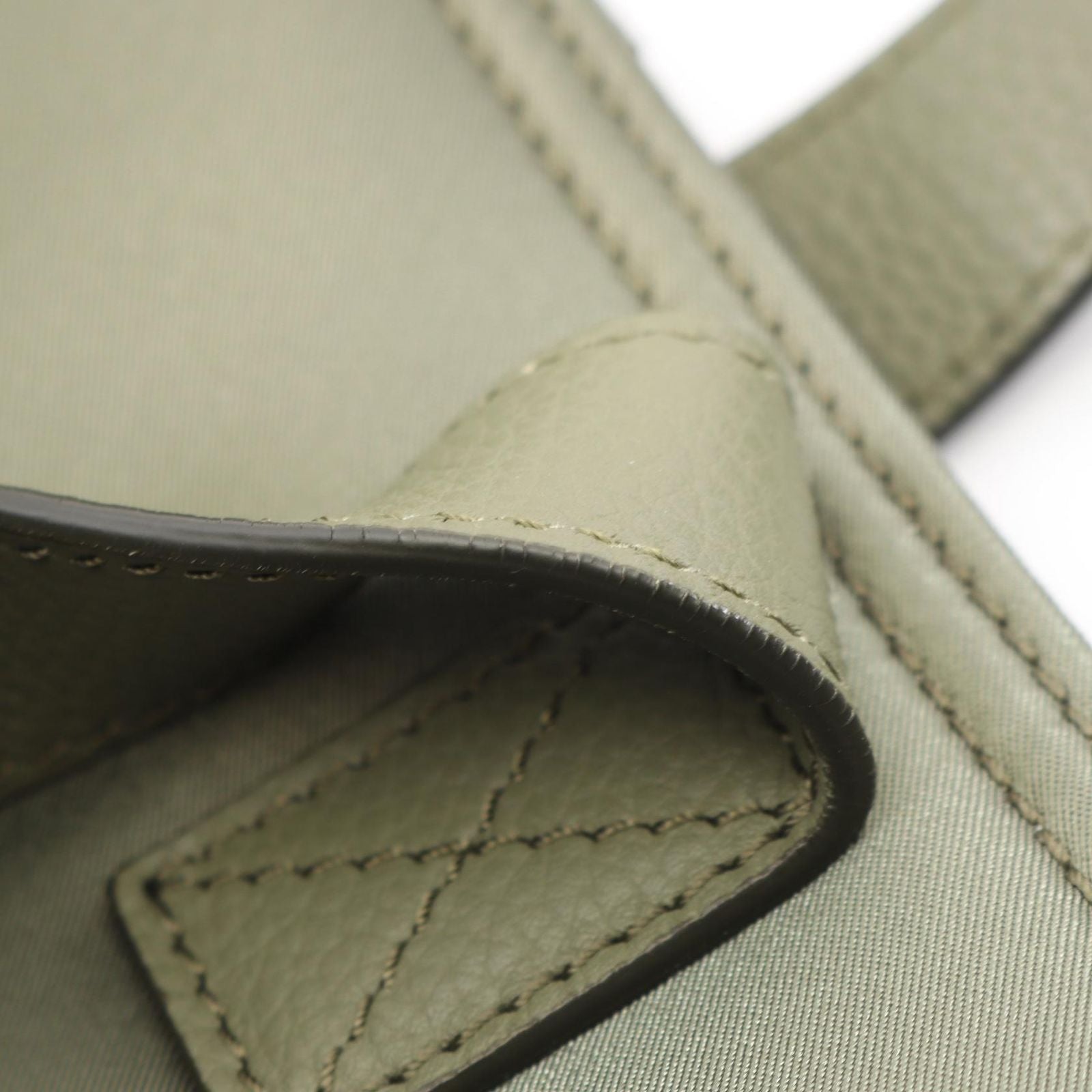 Dior Tote Sacai Saddle 2-Way Khaki Navy Nylon Leather — view 6