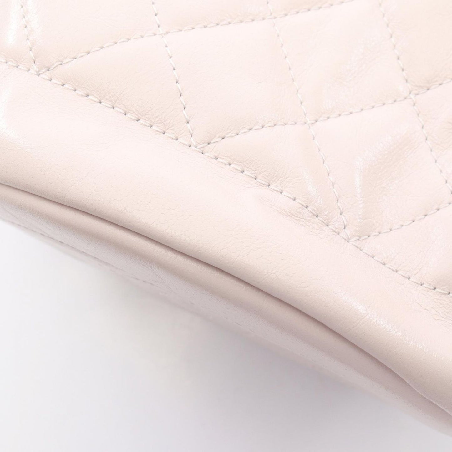 Chanel Shoulder Bag Quilted Light Pink Leather — view 7