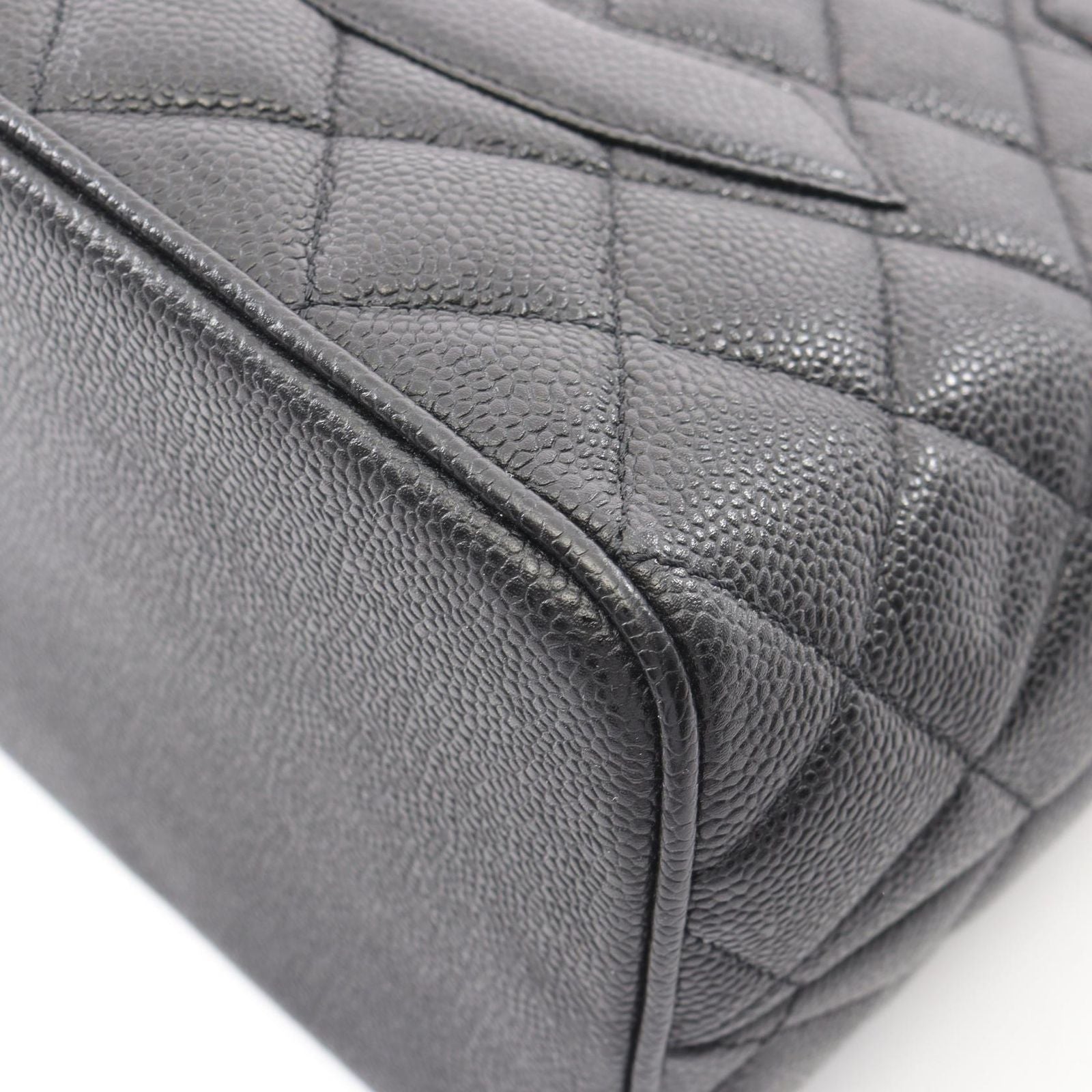 Chanel Tote Medallion Black Caviar Leather — view 8