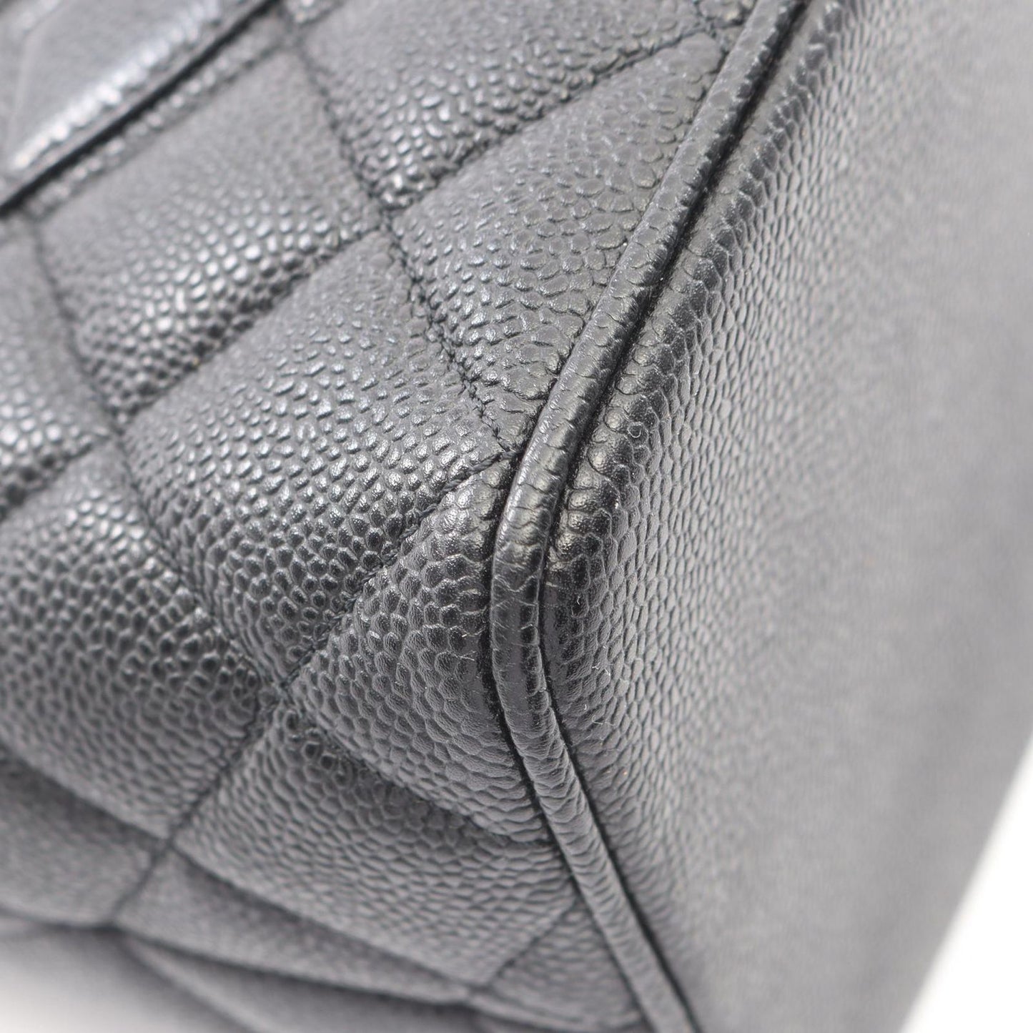 Chanel Tote Medallion Black Caviar Leather — view 6