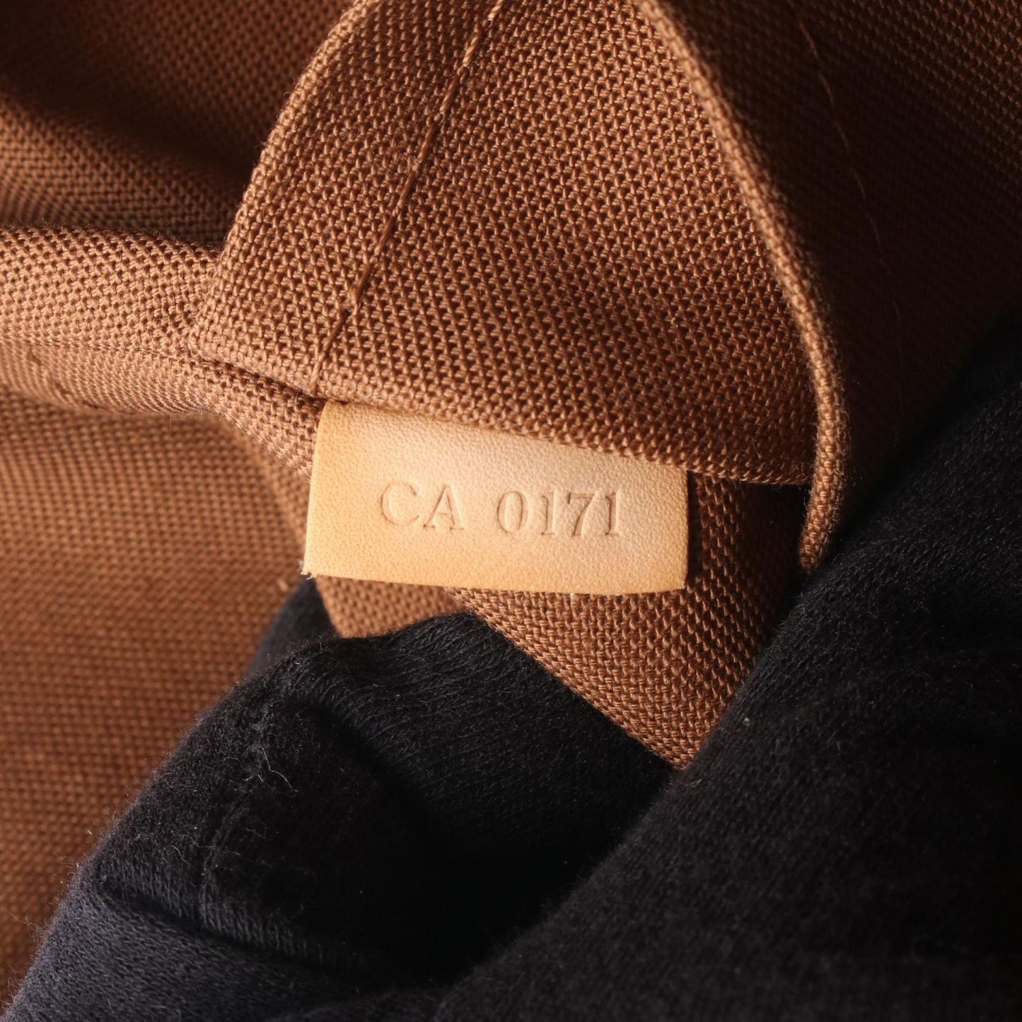 Louis Vuitton Shoulder Bag Messenger Boble MM Canvas — view 5