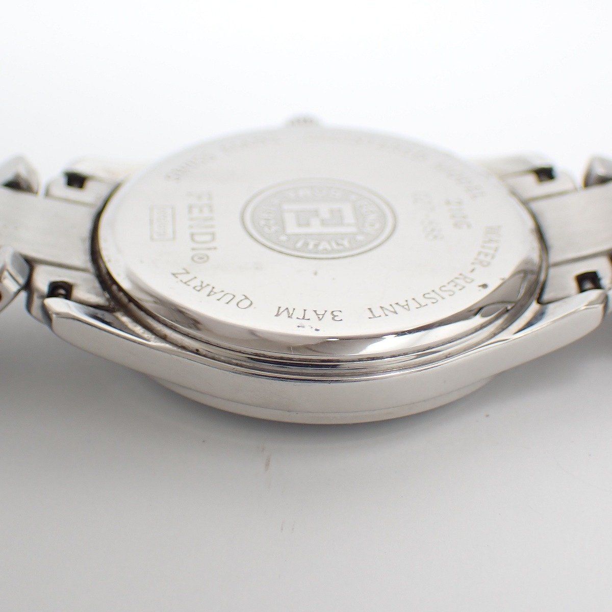 Fendi Round Watch Silver — view 8