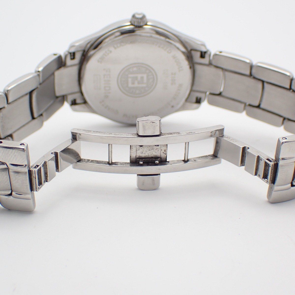 Fendi Round Watch Silver — view 6