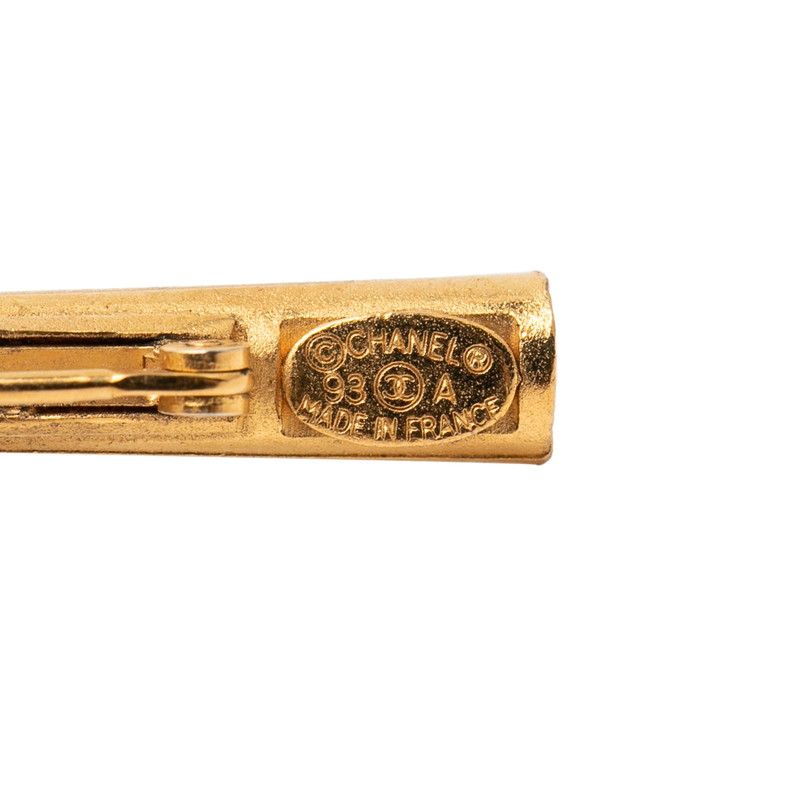 Chanel Logo Heart Arrow Brooch Gold Plated — view 3