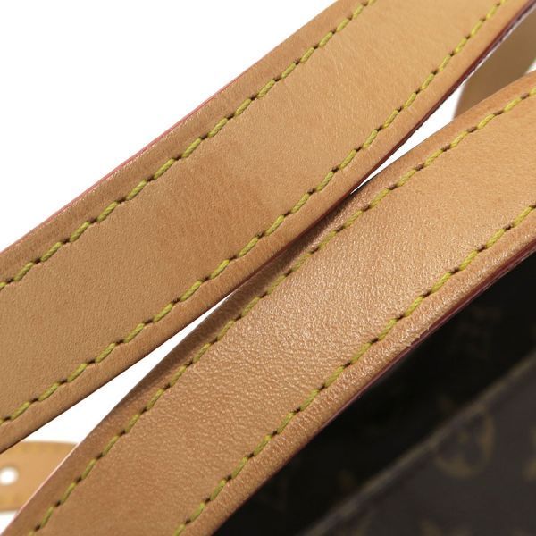 Louis Vuitton Monogram Mezzo Messenger Bag — view 3