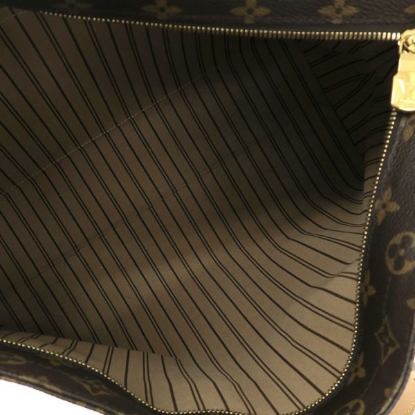Louis Vuitton Monogram Mezzo Messenger Bag — view 2