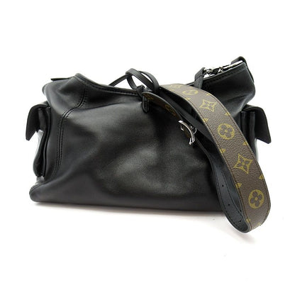 Louis Vuitton Carriage Cargo Vibe PM Lambskin Handbag Noir — view 4