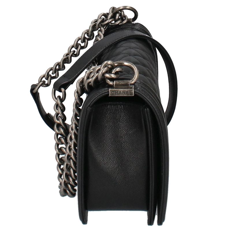Chanel Chain Shoulder Bag Caviar Leather Black — view 4