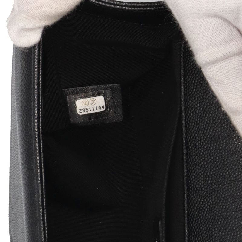 Chanel Chain Shoulder Bag Caviar Leather Black — view 8