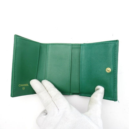 Chanel 19 Small Flap Wallet Lambskin Green — view 6