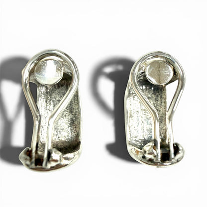 Chanel Vintage 925 Log Clip on Earrings Silver — view 3