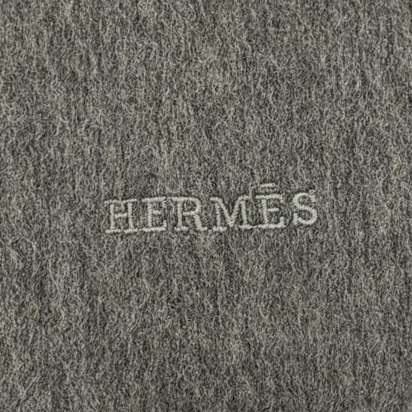 Hermes Rectoverso Cashmere 100% Logo Embroidery with Fringe Scarf Shawl Gray — view 7