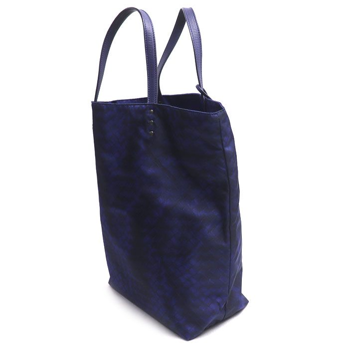 Bottega Veneta Intreccio Illusion Tote Blue Black — view 2