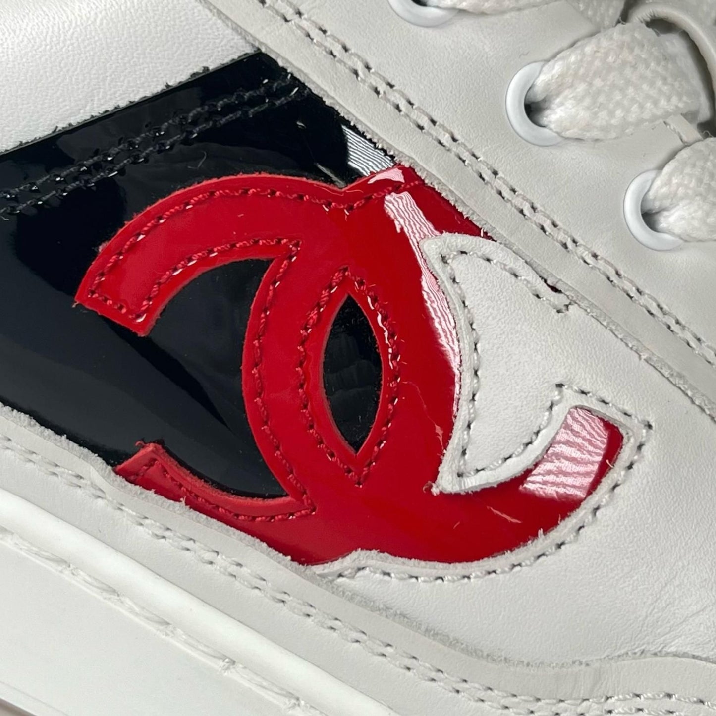 Chanel CC Logo Lace Up Low Cut Leather Sneakers White — view 8