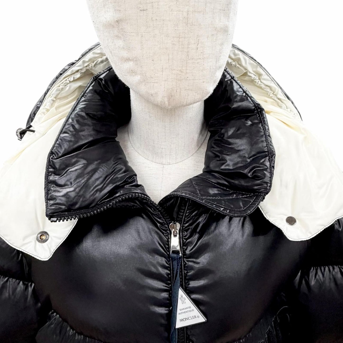 Moncler Abbaye Logo Hooded Zip Up Jacket Black 0 Items — view 4