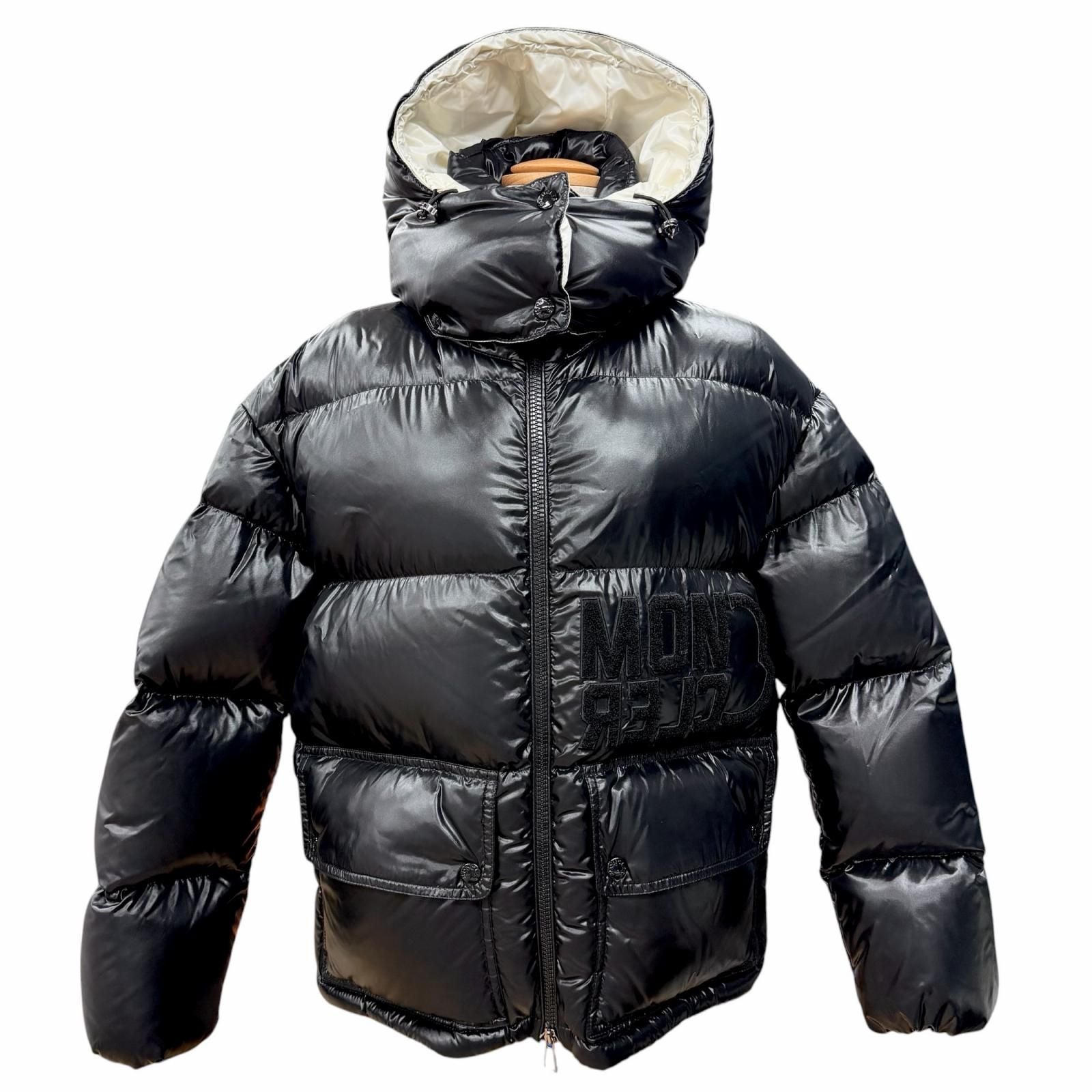 Moncler Abbaye Logo Hooded Zip Up Jacket Black 0 Items