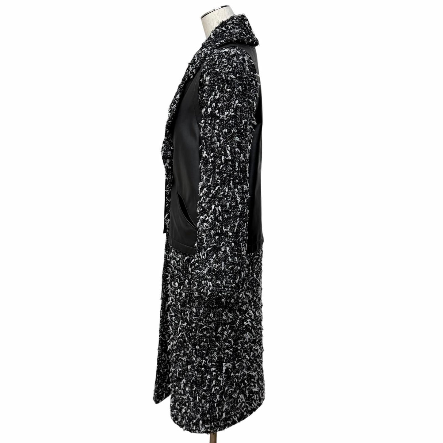 Chanel Alpaca Blend Wood Logo Button Calfskin Switch Ribbon Tweed Coat Black — view 2