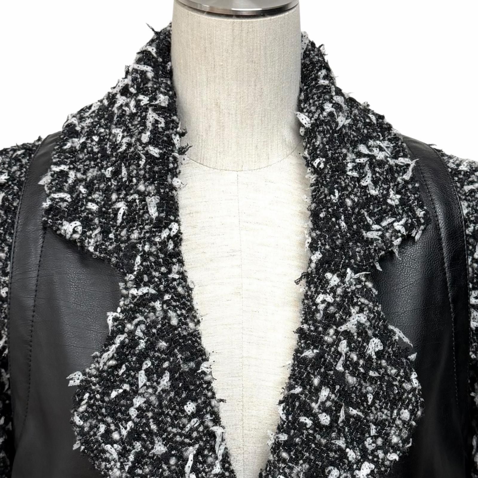 Chanel Alpaca Blend Wood Logo Button Calfskin Switch Ribbon Tweed Coat Black — view 4