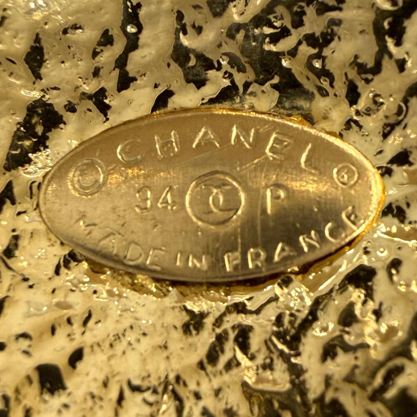 Chanel Vintage CC Logo Chain Necklace Pendant Gold — view 7