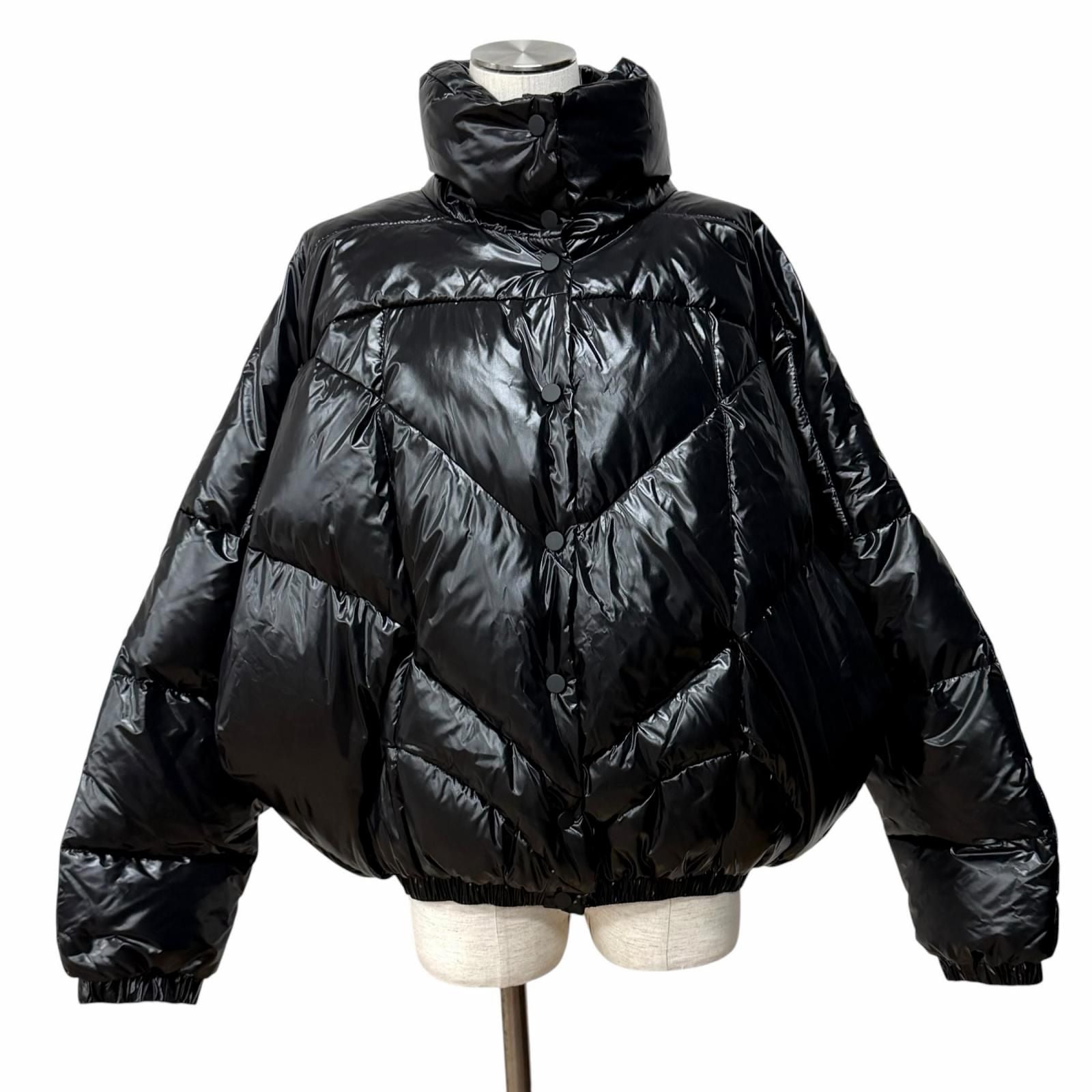 Bvlgari Pyrenex Willow Logo Patch Down Jacket Black 40
