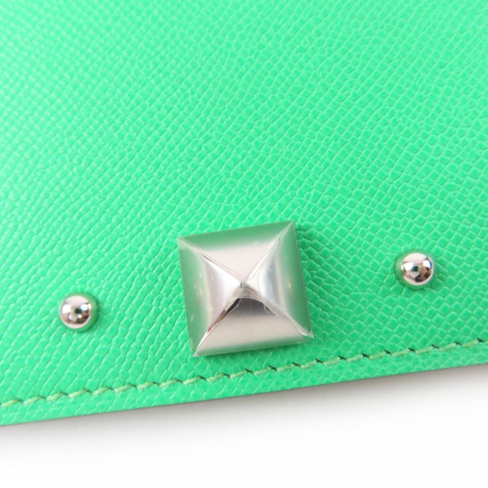 Hermes Medall Card Case Veau Epsom Vert Comic Silver — view 7
