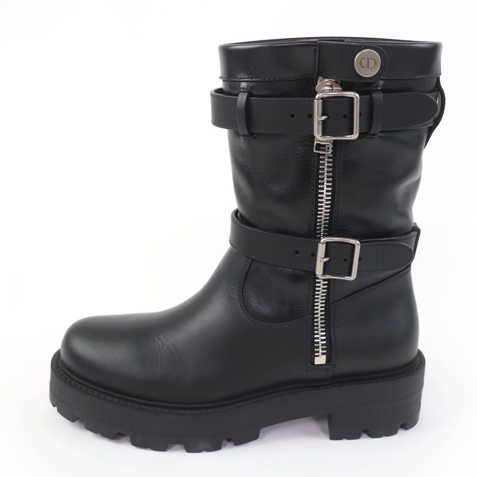 Dior D-major CD Logo Leather Short Boots Black — view 5