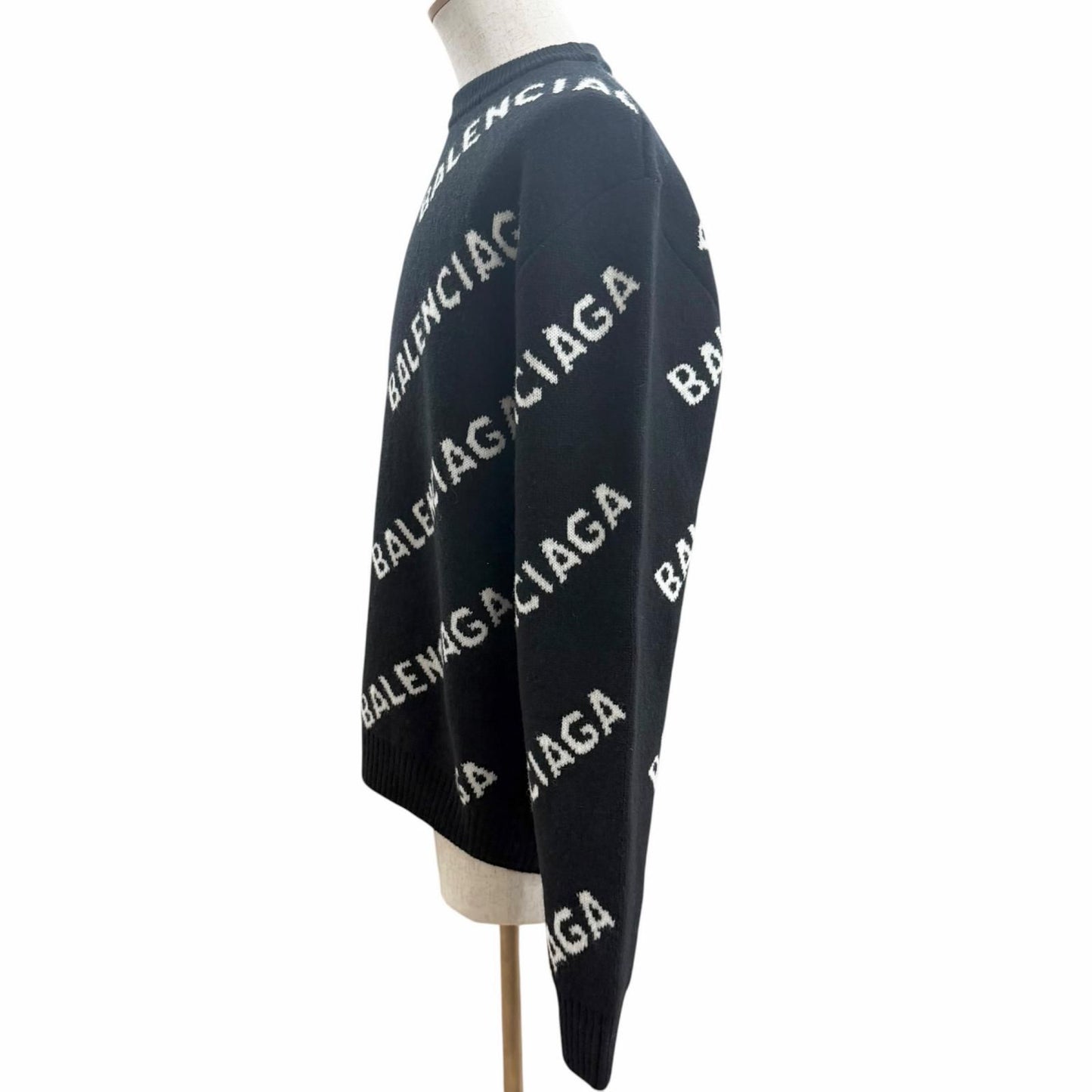 Balenciaga Wool Logo All Over Pattern Crew Neck Overall Knit Sweater Black White — view 3