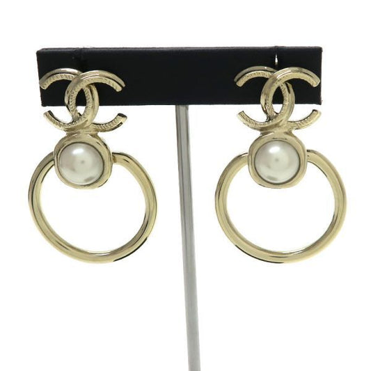 Chanel Pearl Earrings Multicolor