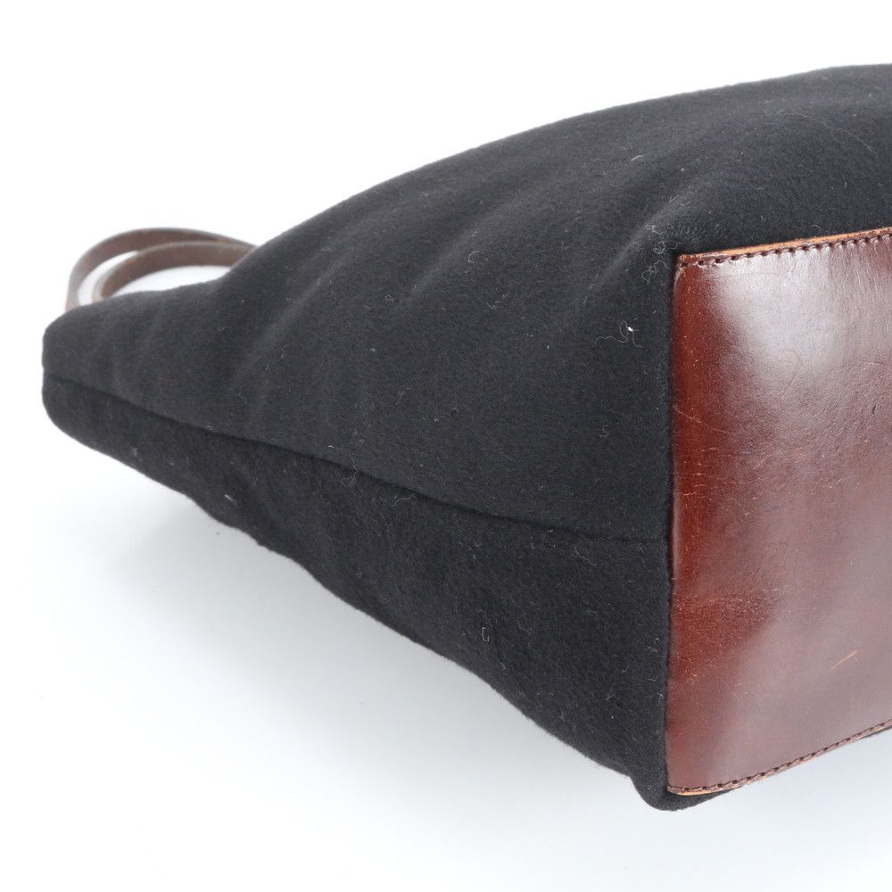 Fendi FF Logo Leather Tote Shoulder Hand Black — view 6