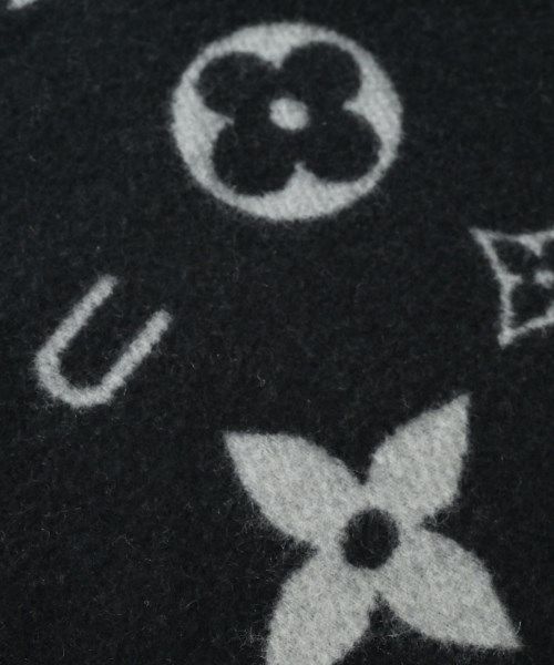 Louis Vuitton Scarf Black — view 4