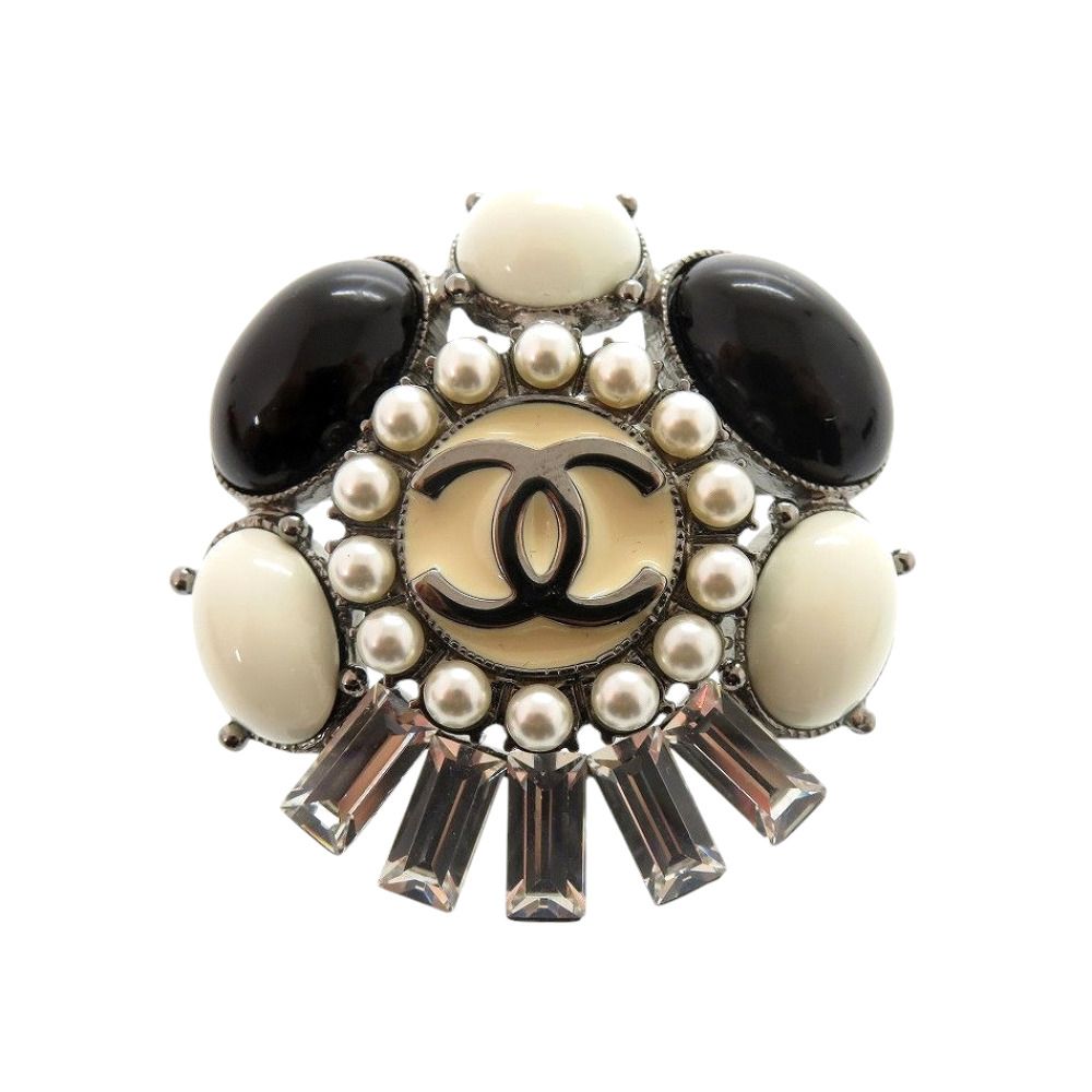 Chanel CC Logo Brooch Metal Faux Pearl Bijuu Black White