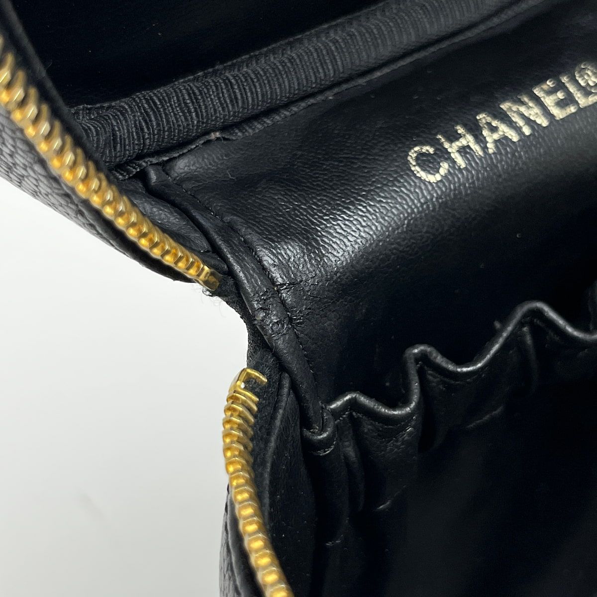 Chanel CC Logo Vanity Cosmetic Makeup Case Pouch Caviar Leather Black — view 7