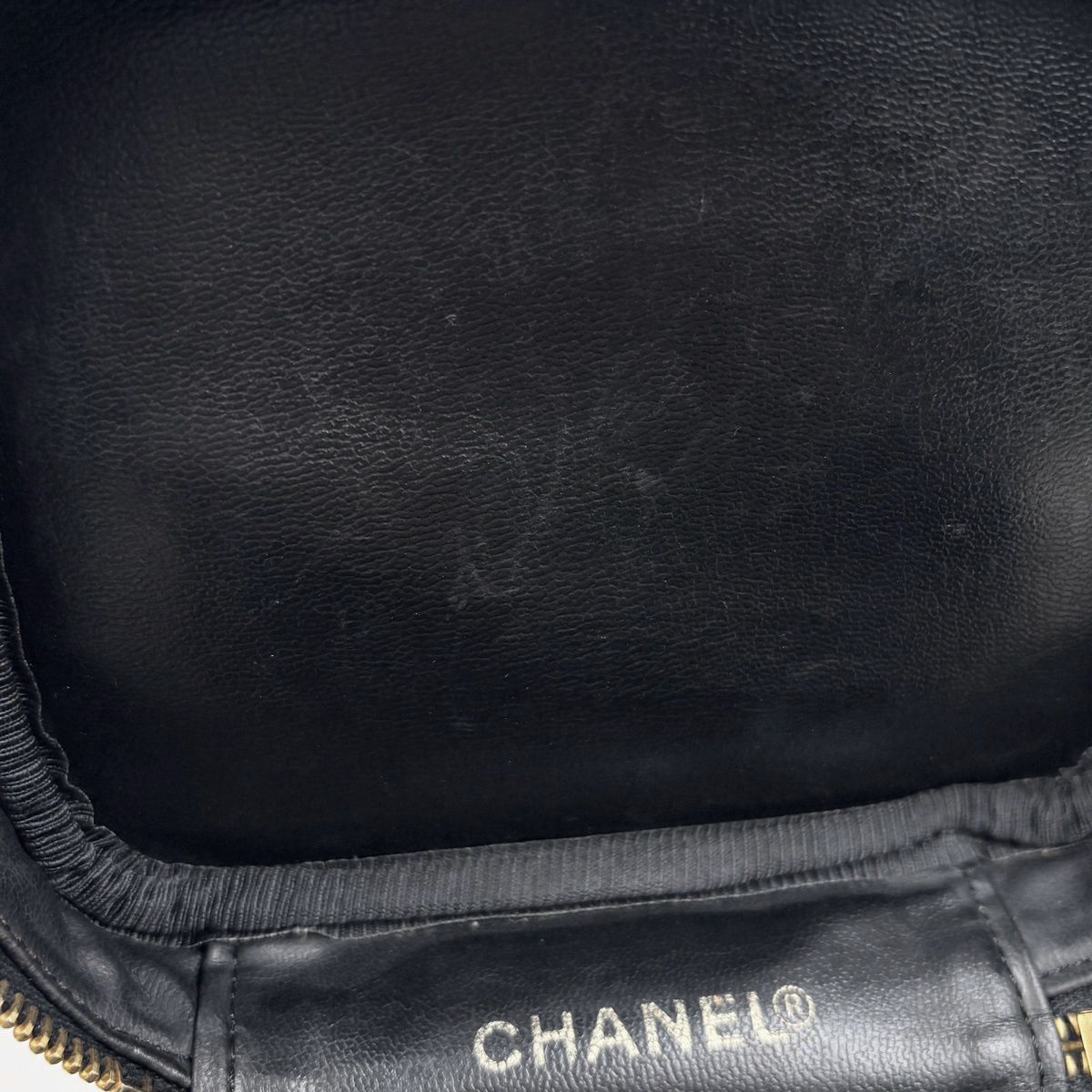 Chanel CC Logo Vanity Cosmetic Makeup Case Pouch Caviar Leather Black — view 6