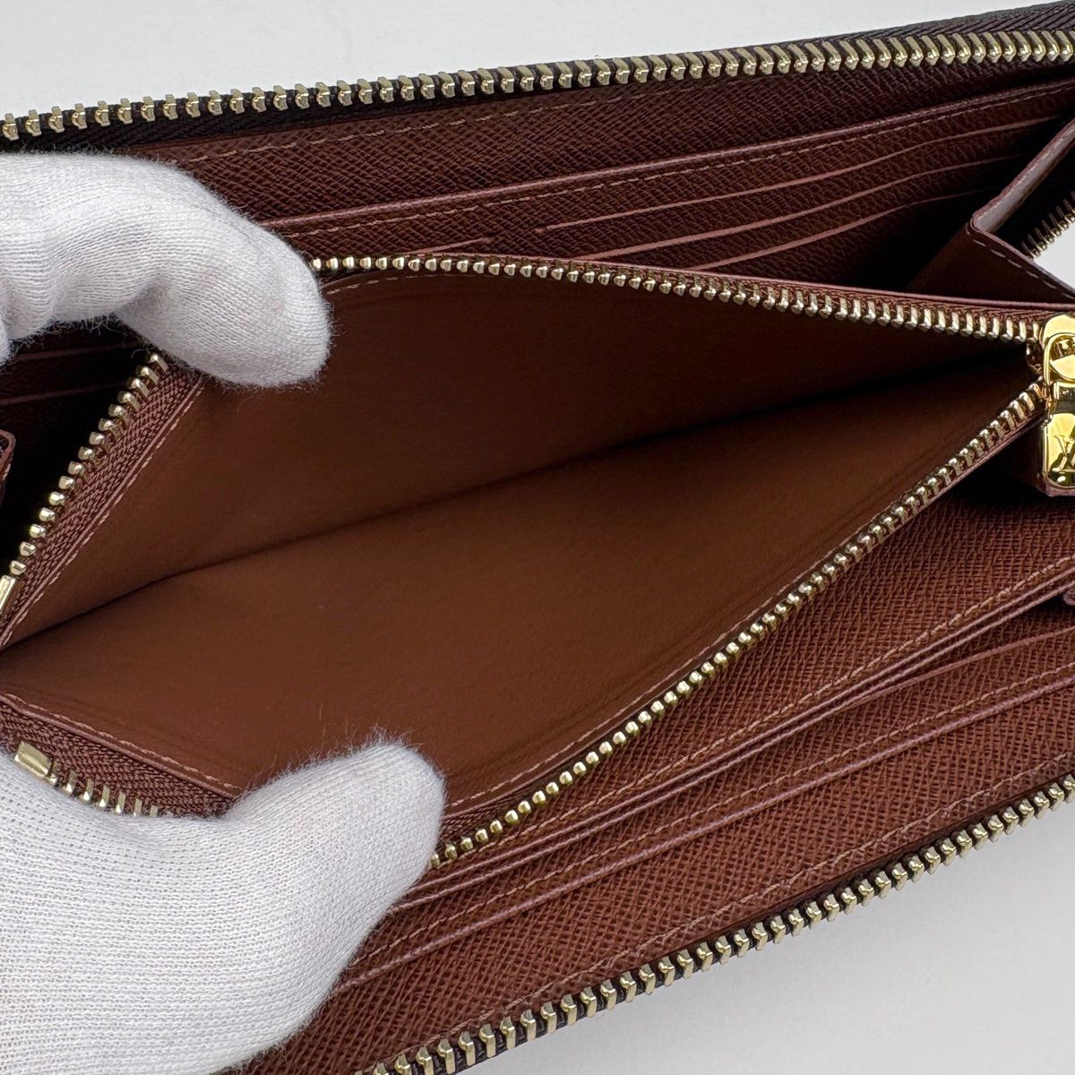 Louis Vuitton Zippy Wallet Round Zip Monogram Brown — view 6