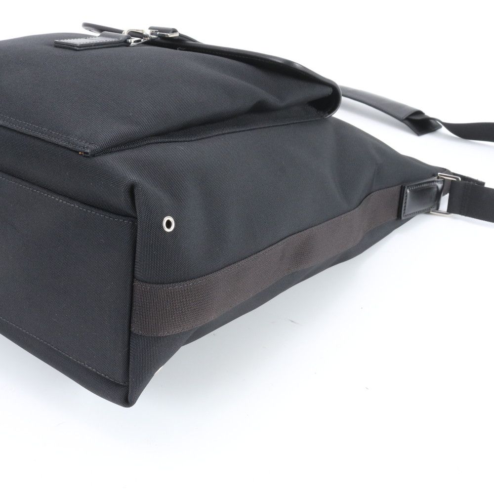 Gucci Leather Shoulder Bag Crossbody Messenger Business Tote Black — view 3