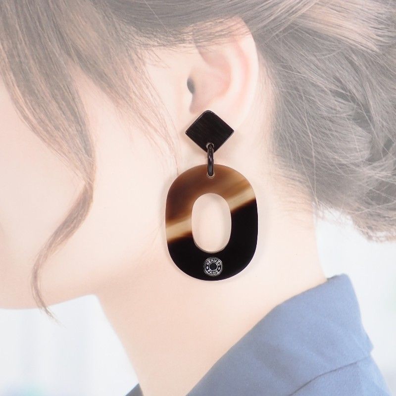 Hermes Earrings Buffalo Horn Brown — view 9