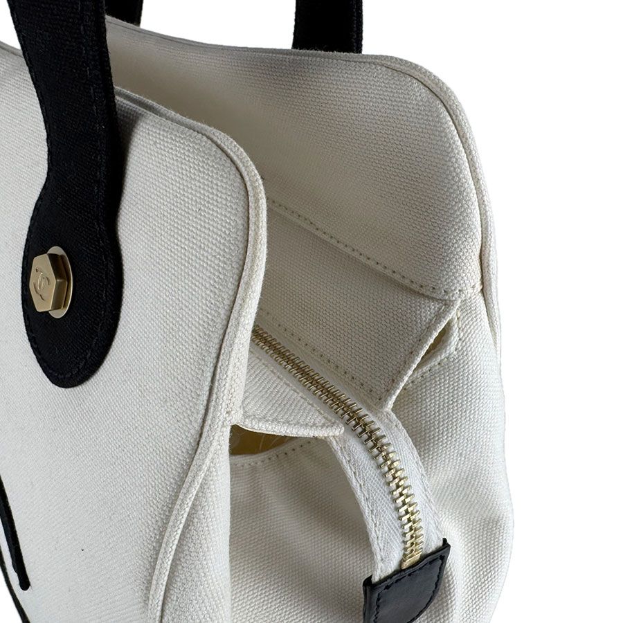 Chanel Handbag Black — view 7