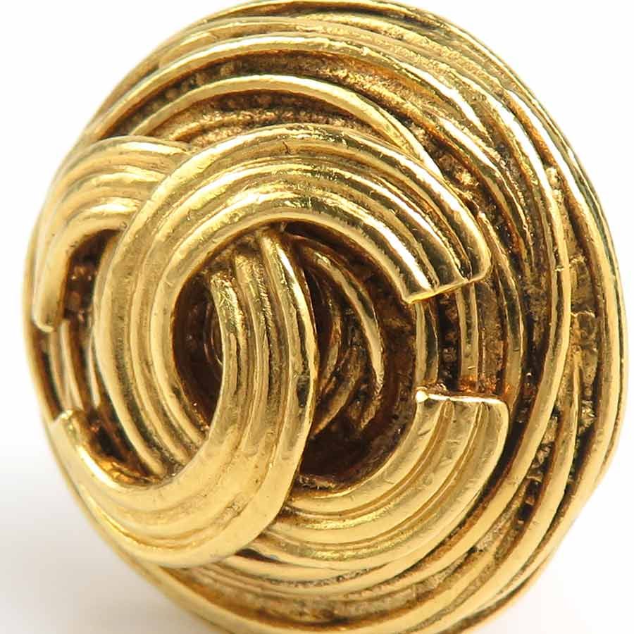 Chanel Earrings Vintage Gold — view 8